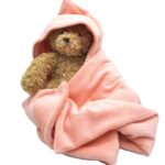 COPERTINA in  pile con cappuccio triangolo rosa - Lyda Turck